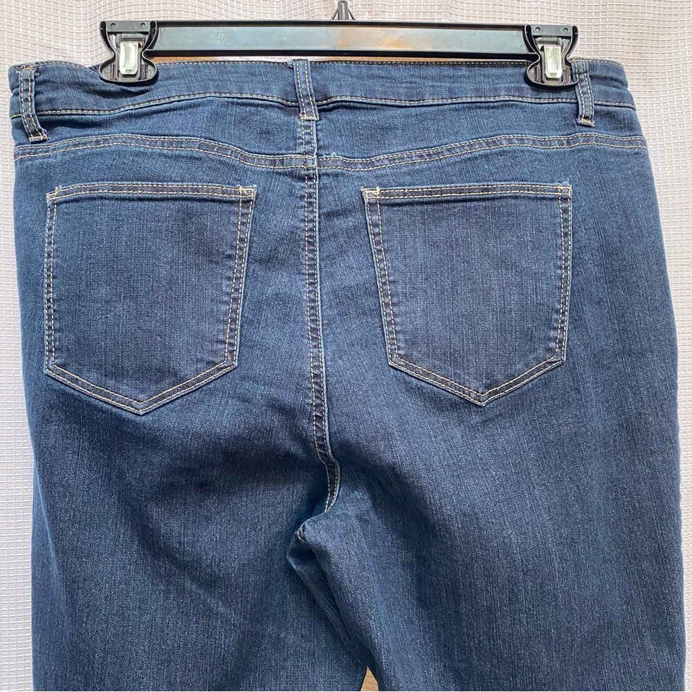 Ladies W62 Signature Fit Biot Cut Stretch Jeans Size 16 View 5